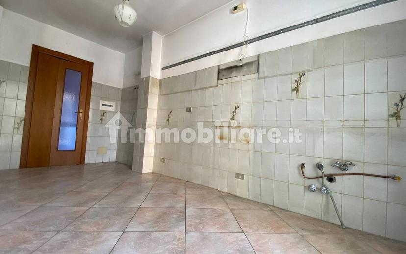 Trilocale via Luigi Morelli, Castellanza — foto 23 di 39