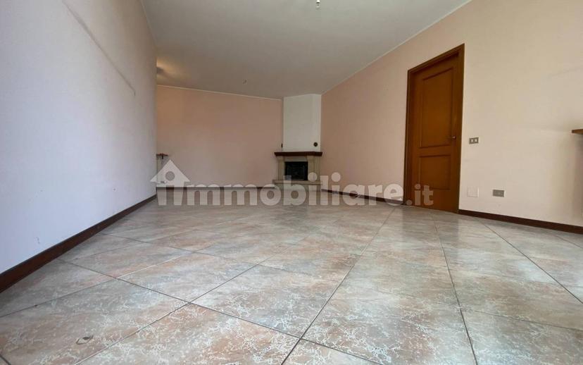 Trilocale via Luigi Morelli, Castellanza — foto 11 di 39