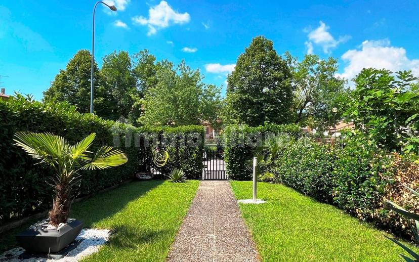 Villa unifamiliare via Grazia Deledda, 25, Palazzolo, San Giorgio in Salici, Sona — foto 38 di 61