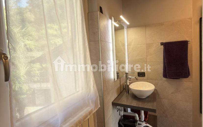 Bilocale via Ugo Ricci 10, Tremezzo, Tremezzina — foto 11 di 20