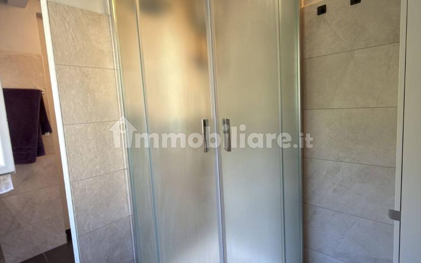 Bilocale via Ugo Ricci 10, Tremezzo, Tremezzina — foto 4 di 20