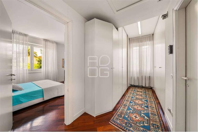 Villa unifamiliare via Marconi, Desenzano Centro, Desenzano del Garda — foto 28 di 56