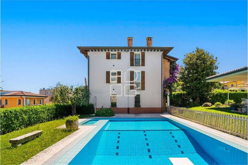 Villa unifamiliare via Marconi, Desenzano Centro, Desenzano del Garda — foto 6 di 56