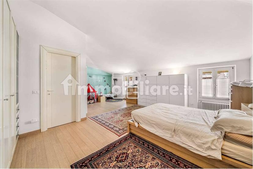 Villa unifamiliare via Marconi, Desenzano Centro, Desenzano del Garda — foto 15 di 56