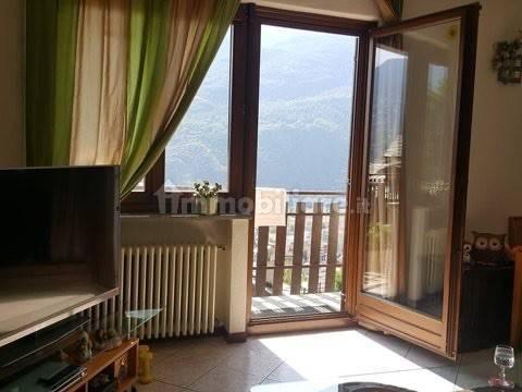 Villa bifamiliare frazione Merlin 13D, Centro, Chatillon — foto 5 di 17