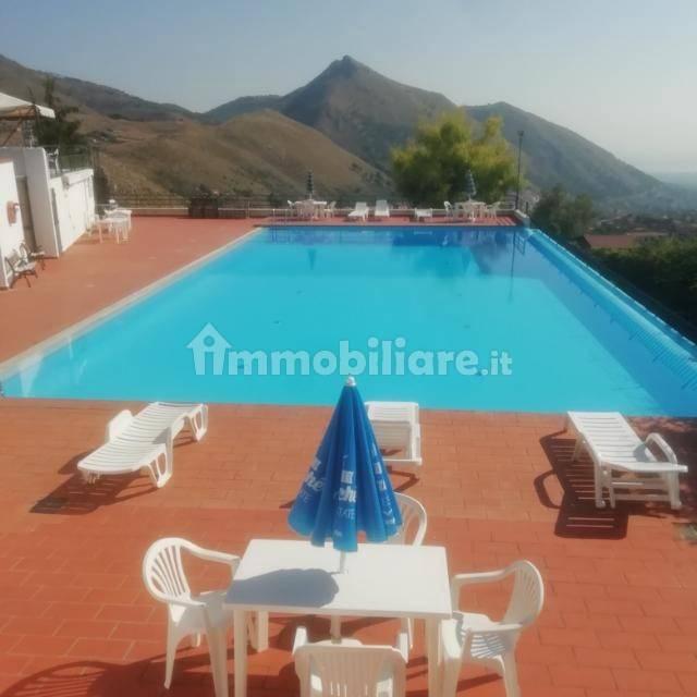 Villa bifamiliare villaggio renda, Monreale