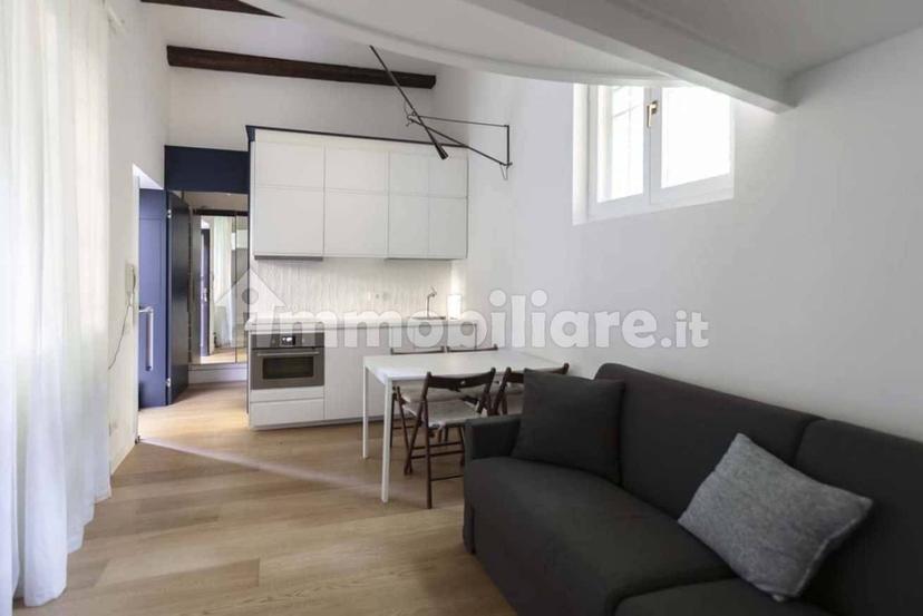 Bilocale via Mazzini, Borgo Teresiano, Trieste