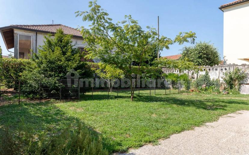 Villa unifamiliare via Roma 16, Centro, Carmignano di Brenta — foto 19 di 37