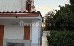 Villa bifamiliare via Datteri, Leporano Marina, Leporano