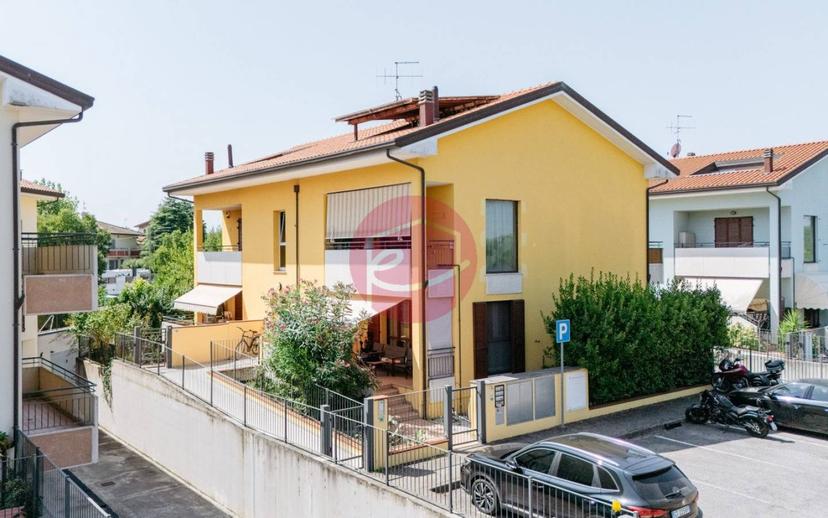 Trilocale piano terra, Santarcangelo, Santarcangelo di Romagna — foto 17 di 20