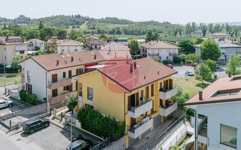 Trilocale piano terra, Santarcangelo, Santarcangelo di Romagna — foto 16 di 20