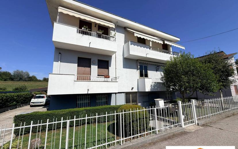 Quadrilocale via Pier Domenico Frattini 43, Centro, Legnago — foto 14 di 17