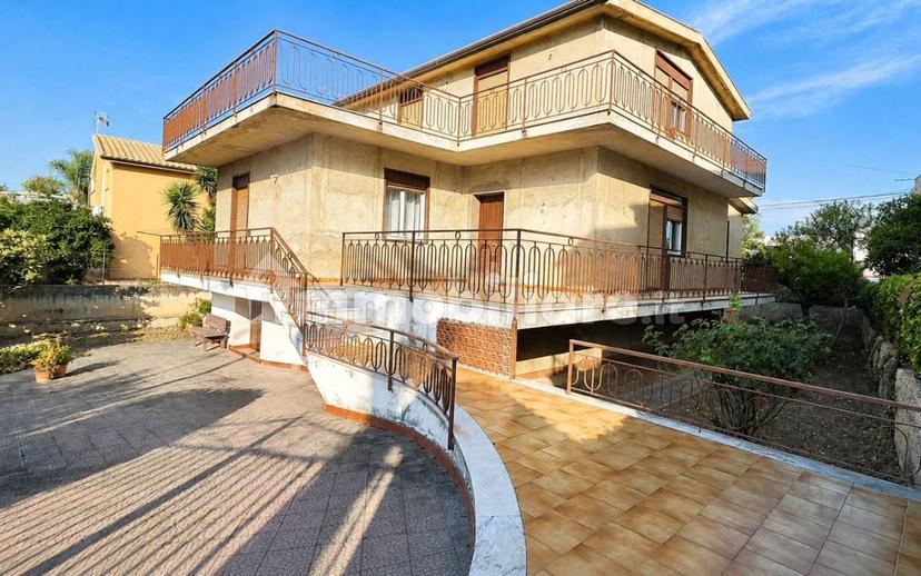 Villa unifamiliare via Santo Carlino, San Leone, Villaseta, Villaggio, Agrigento — foto 3 di 26