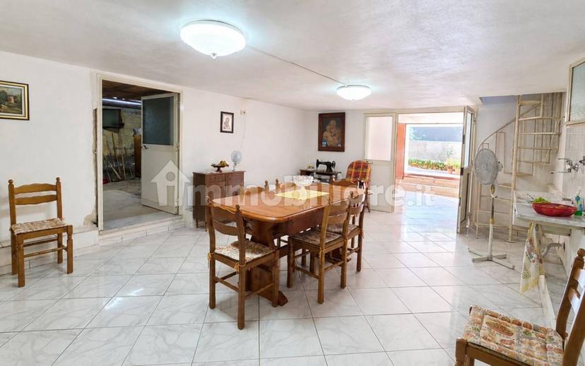 Villa unifamiliare via Santo Carlino, San Leone, Villaseta, Villaggio, Agrigento — foto 4 di 26