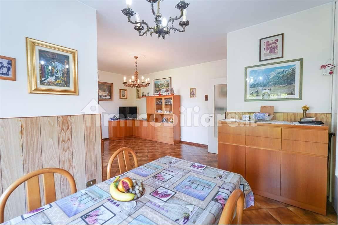 Quadrilocale via Lombardia, 26, Centro, Mapello