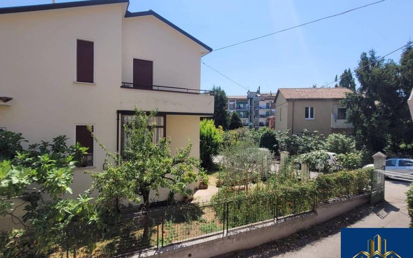 Villa bifamiliare via Gaetano da Re, Borgo Venezia, Verona — foto 20 di 44
