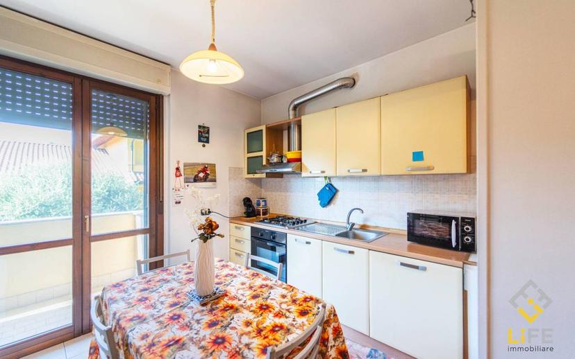 Bilocale via 10 Febbraio 1947 34, Galliate — foto 11 di 21