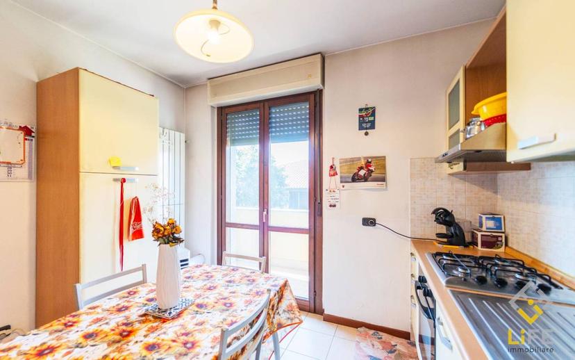 Bilocale via 10 Febbraio 1947 34, Galliate — foto 3 di 21