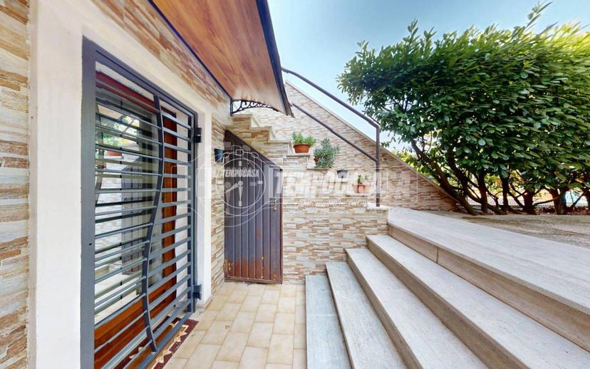 Villa a schiera via NENNI 101, Centro, Castelfranco Emilia — foto 9 di 59
