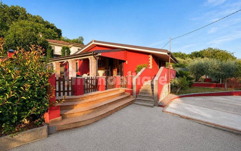 Villa unifamiliare via Monte Pilorci, Centro, Sezze — foto 3 di 7