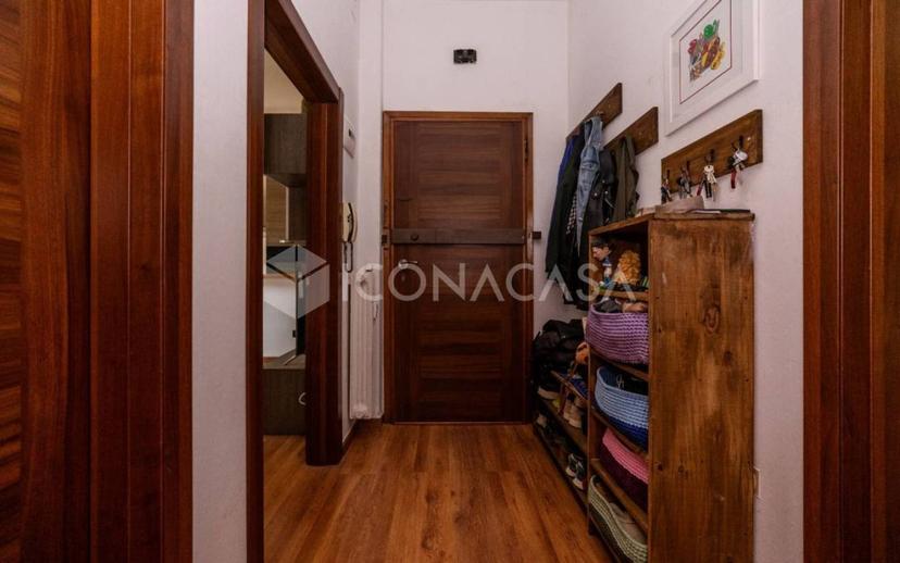 Trilocale via dei Carracci, Talon, Croce, Casalecchio di Reno — foto 34 di 93