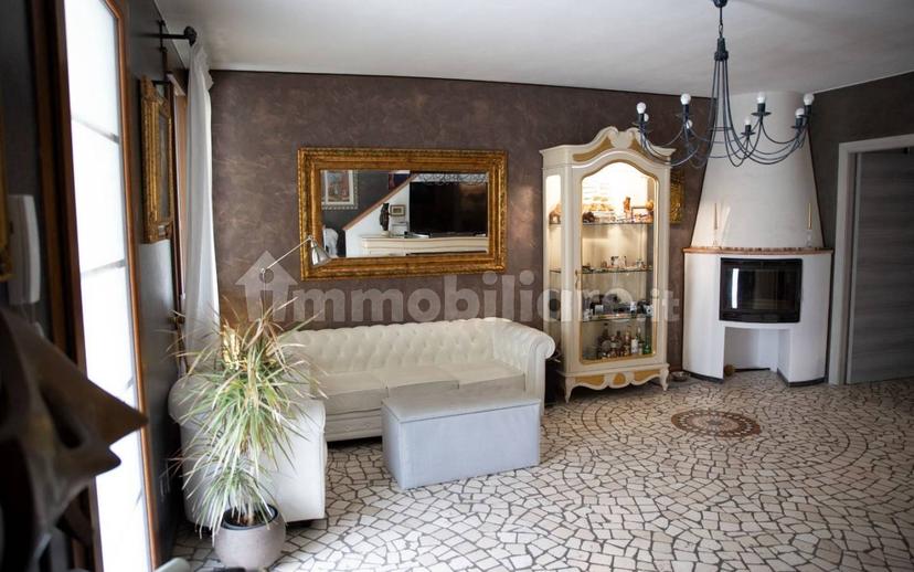 Villa a schiera via del Capitello Albrizzi, Mira Taglio, Mira
