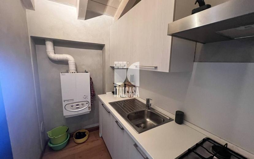 Mansarda via Pietro Fortunato Calvi, Centro, Mantova — foto 5 di 19
