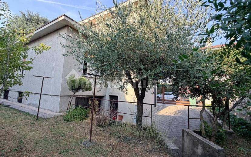 Villa bifamiliare via Monte Rosa 65, Desio — foto 54 di 55