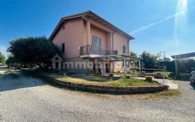 Villa unifamiliare via D. Vincenzo Dottorina, Castiglione delle Stiviere — foto 10 di 28