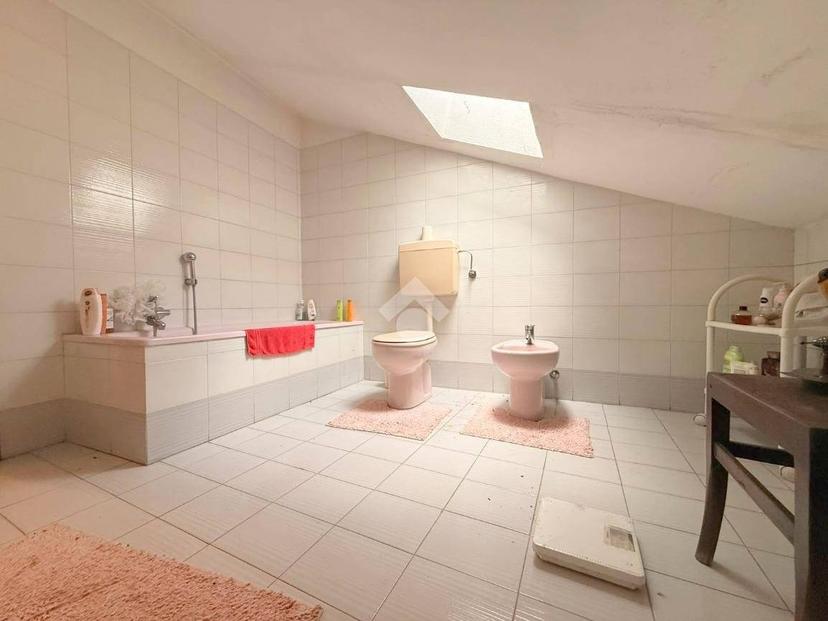 Villa unifamiliare frazione Quarto Inferiore 162, Castiglione, Asti — foto 24 di 34