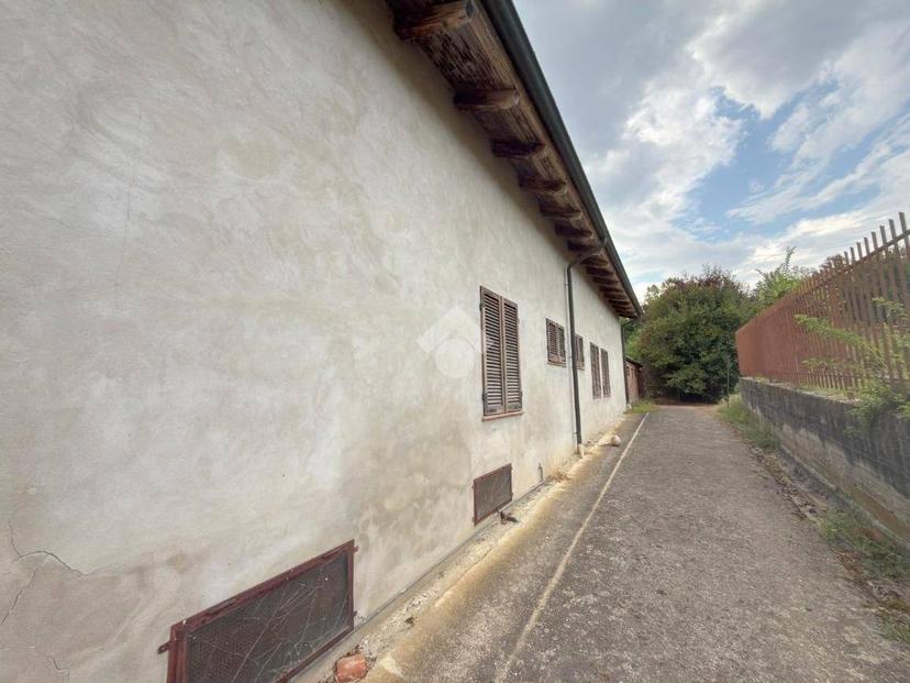 Villa unifamiliare frazione Quarto Inferiore 162, Castiglione, Asti — foto 2 di 34