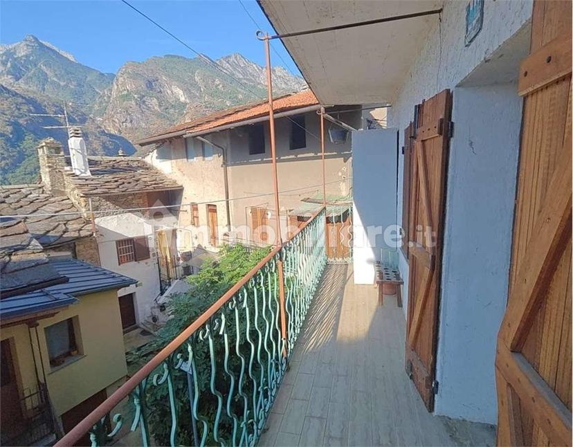 Trilocale via Rovarey 20, Centro, Donnas — foto 35 di 35