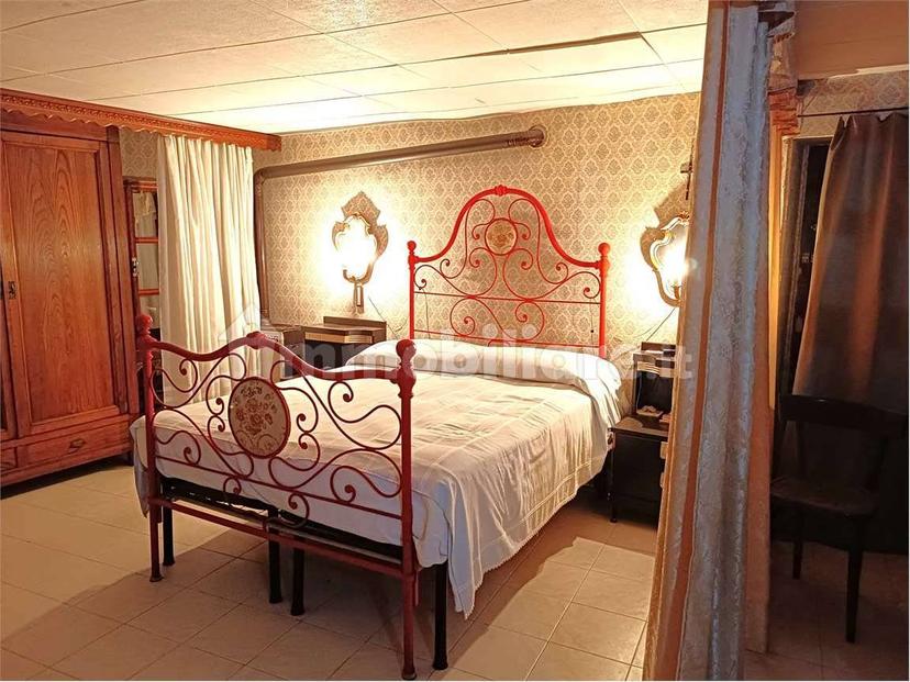 Trilocale via Rovarey 20, Centro, Donnas — foto 25 di 35