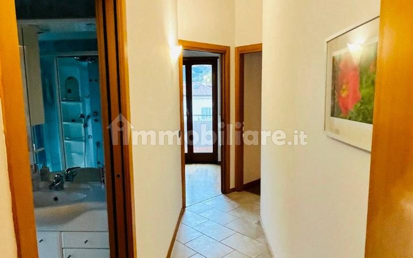 Trilocale via dei Ferrari 1, Centro, Riva del Garda — foto 10 di 17