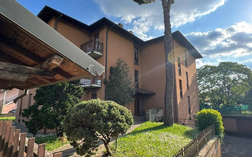 Trilocale via Pradella 21, Centro, Capriate San Gervasio — foto 15 di 20
