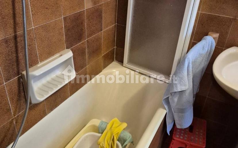 Trilocale viale della Vittoria, Introbio — foto 3 di 9