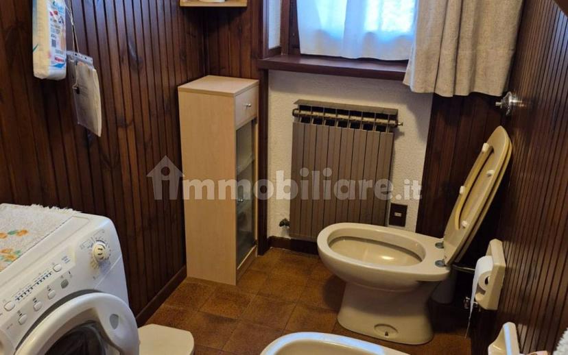 Trilocale viale della Vittoria, Introbio — foto 9 di 9