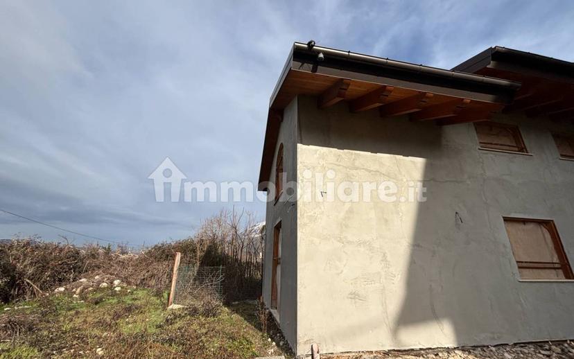 Villa unifamiliare via Marane Palazzo, Marane, Sulmona — foto 2 di 18