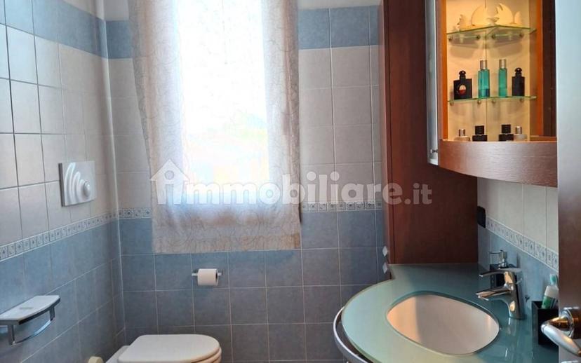 Trilocale ottimo stato, secondo piano, Prato, Correggio — foto 13 di 19