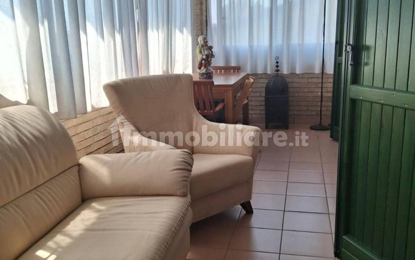 Trilocale ottimo stato, secondo piano, Prato, Correggio — foto 11 di 19