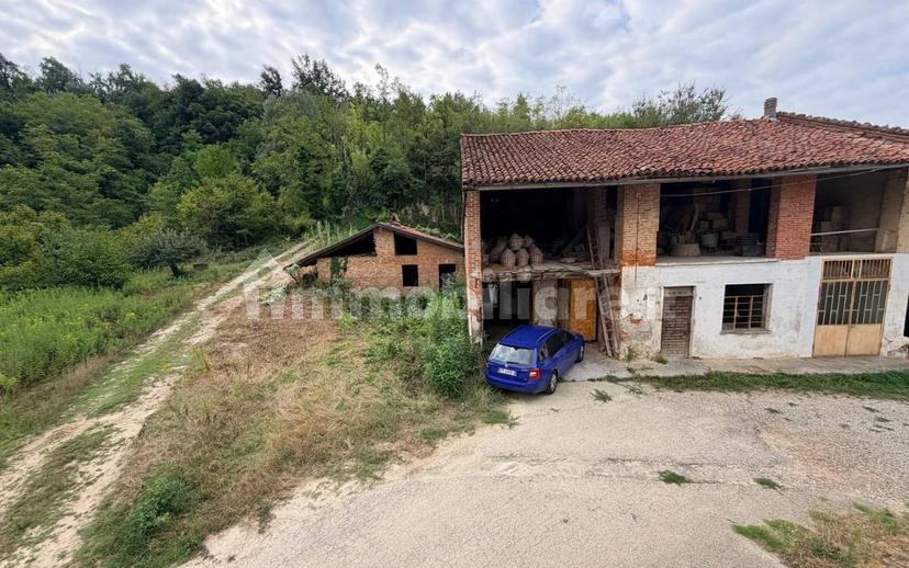 Casale regione Centanito 4, Corneliano d'Alba — foto 28 di 30