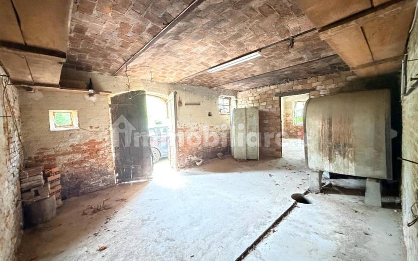 Casale regione Centanito 4, Corneliano d'Alba — foto 20 di 30