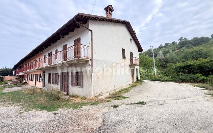 Casale regione Centanito 4, Corneliano d'Alba — foto 27 di 30