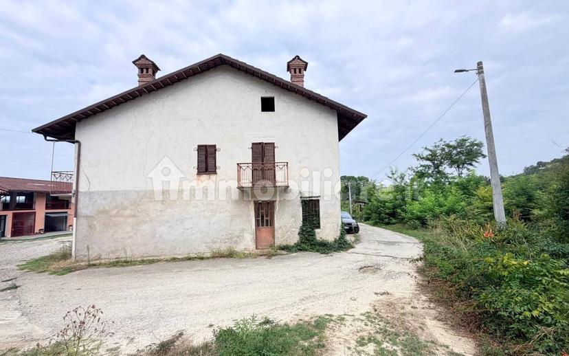Casale regione Centanito 4, Corneliano d'Alba — foto 23 di 30