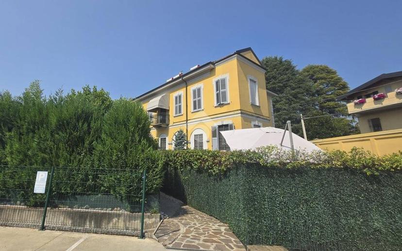 Quadrilocale via Edmondo de Amicis 2, Centro, Besana in Brianza — foto 15 di 33