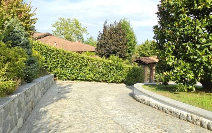 Villa unifamiliare Strada per Pavone 12, Centro, Pietra Marazzi — foto 6 di 77