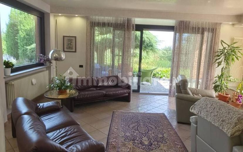 Villa unifamiliare Strada per Pavone 12, Centro, Pietra Marazzi — foto 7 di 77