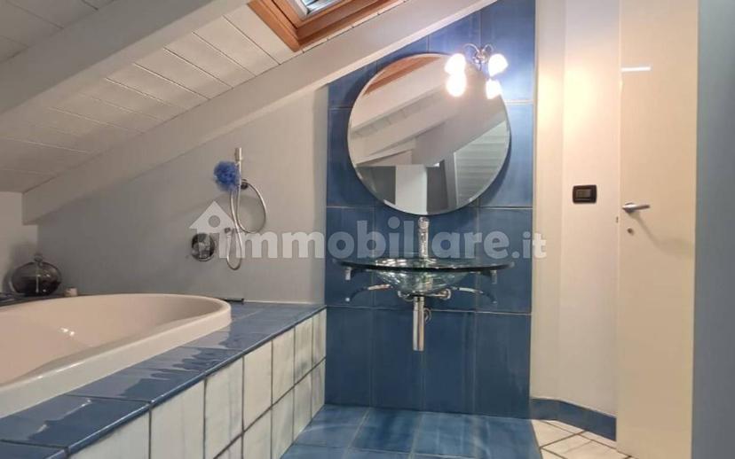 Villa unifamiliare Strada per Pavone 12, Centro, Pietra Marazzi — foto 12 di 77