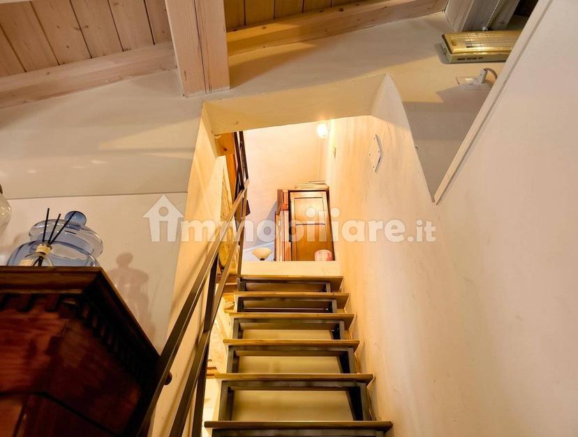 Trilocale vicolo della Schiaccia, Centro, Seggiano