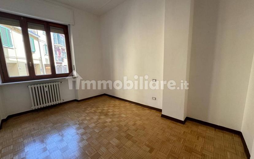 Quadrilocale via Emiliano Manacorda 9, Centro, Fossano — foto 7 di 31